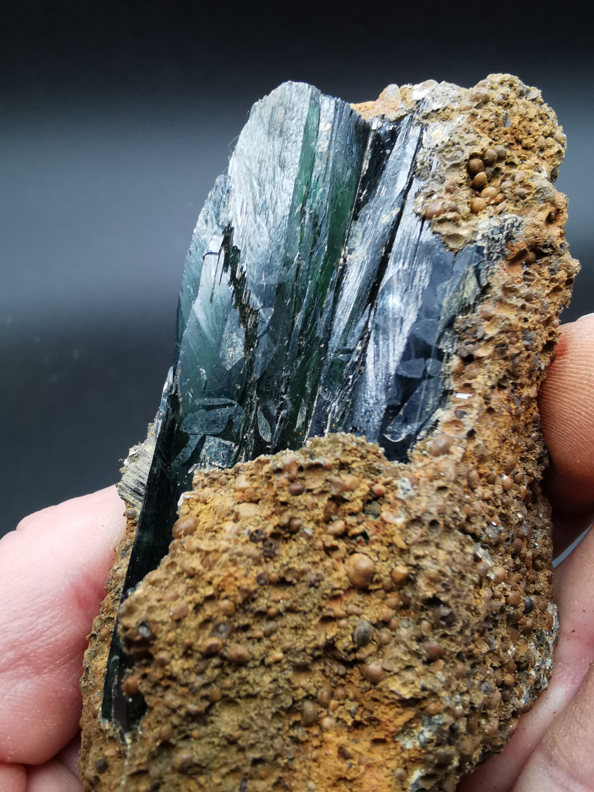 Vivianite - 24 - Image 4